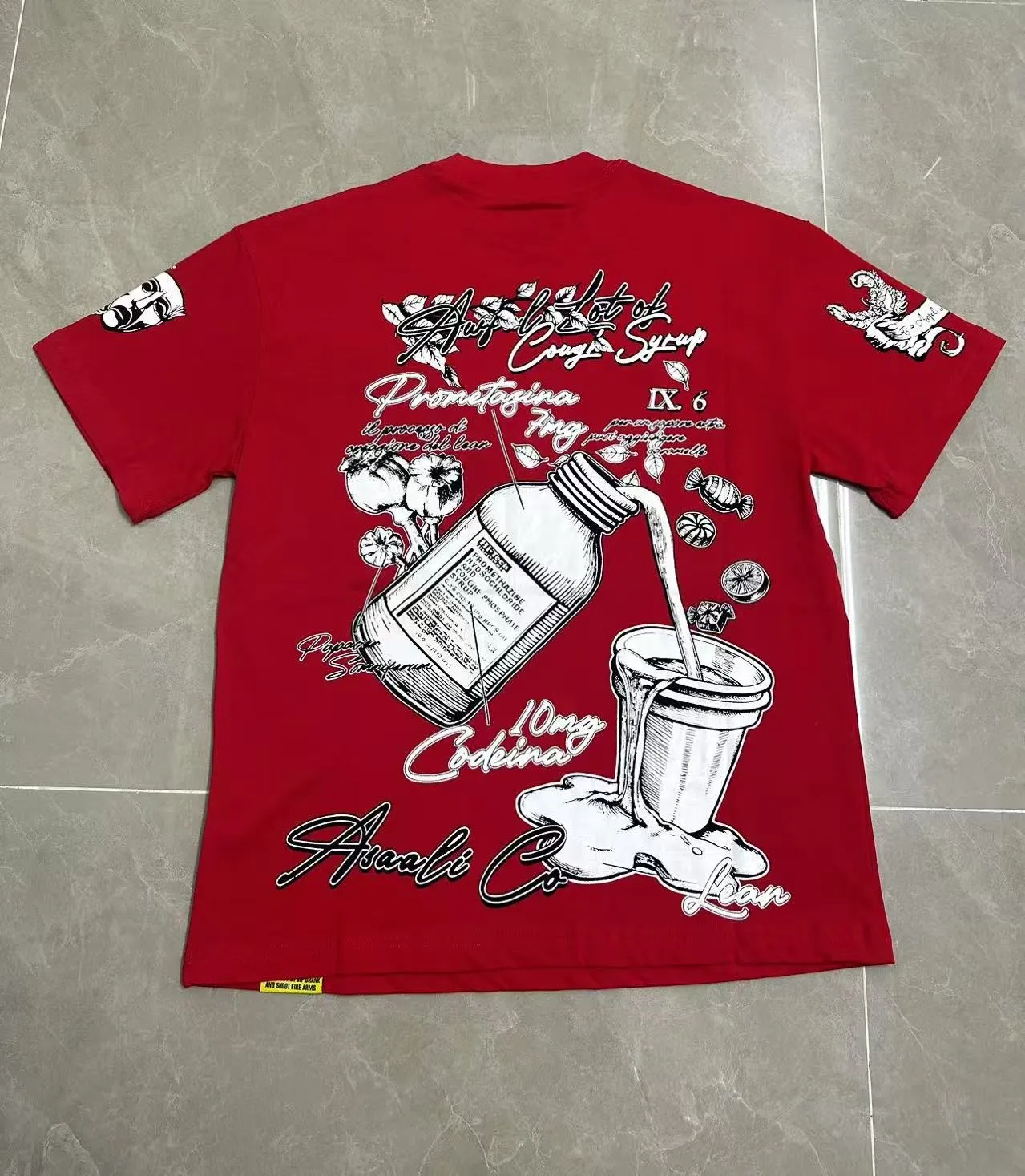 # I THAT'S A AWFUL LOT OF COUGH SYRUP In Stock Real shot American simple trendy brand loose casual T-shirt Fabric (fabric): 32 counts Weight combed double yarn pure cotton Sizes (size): S-M L X L Color (colour): Chinese red
